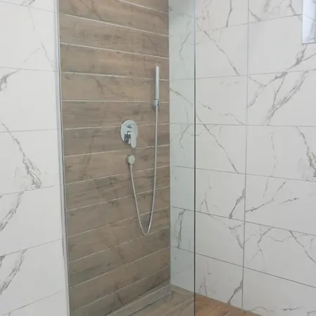 Διαμέρισμα Lena Pool - 4