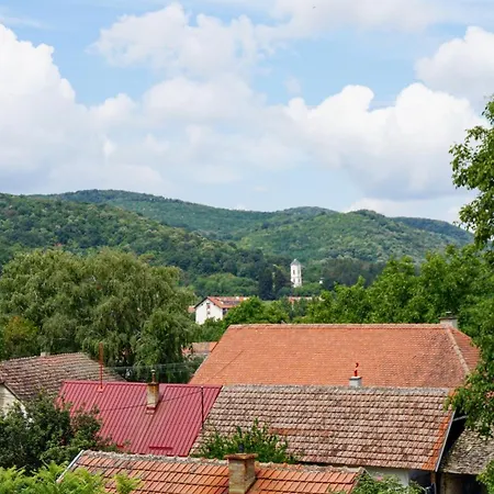 Lena Pool - 4 Vrdnik