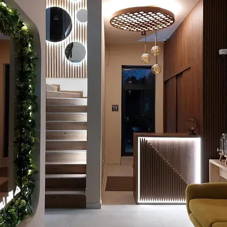 Lena Pool - 4 Vrdnik